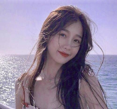 虞书欣早期ins图片，明星之路的起点探索